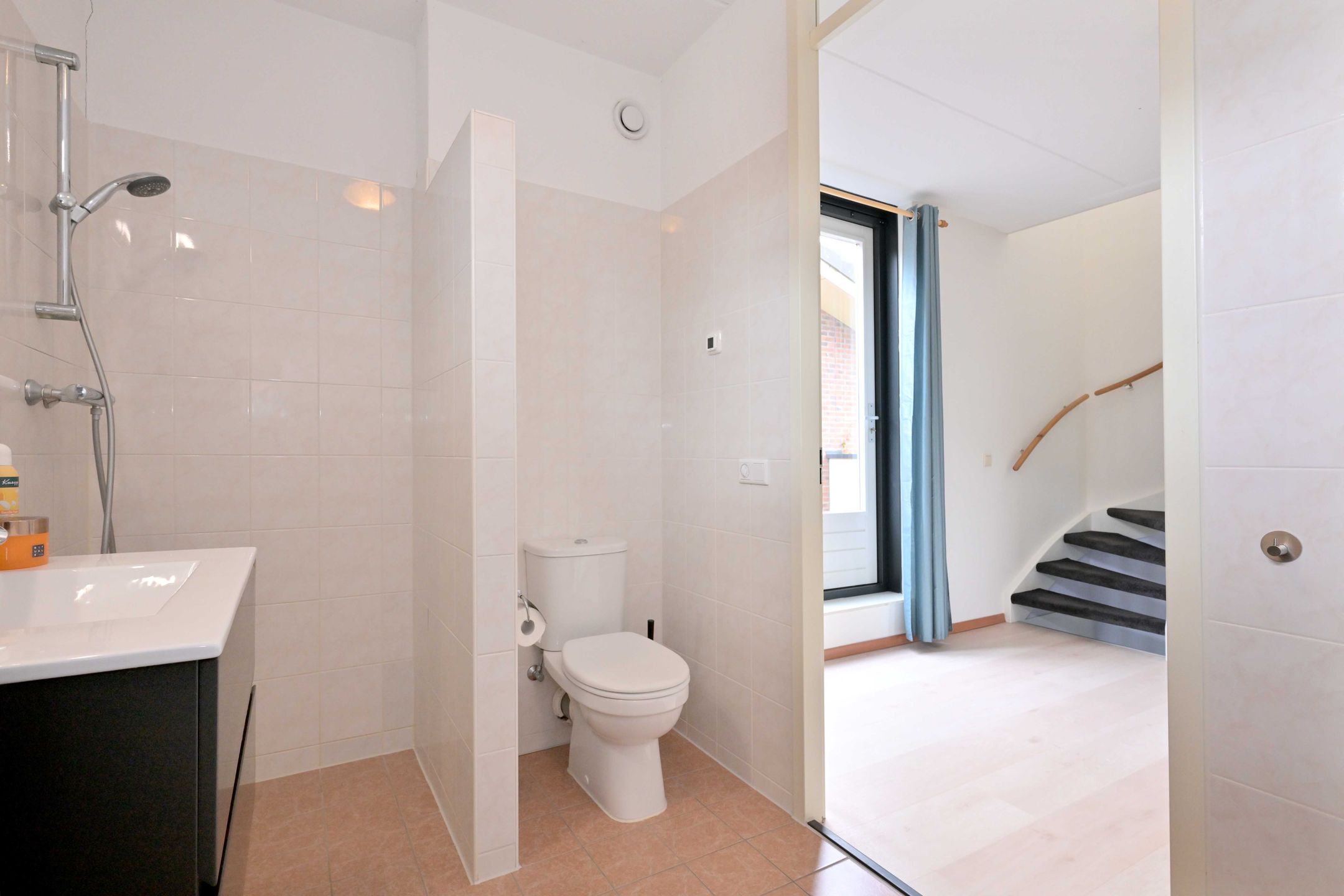 Photo 18 of Alex Roosdorpstraat 1