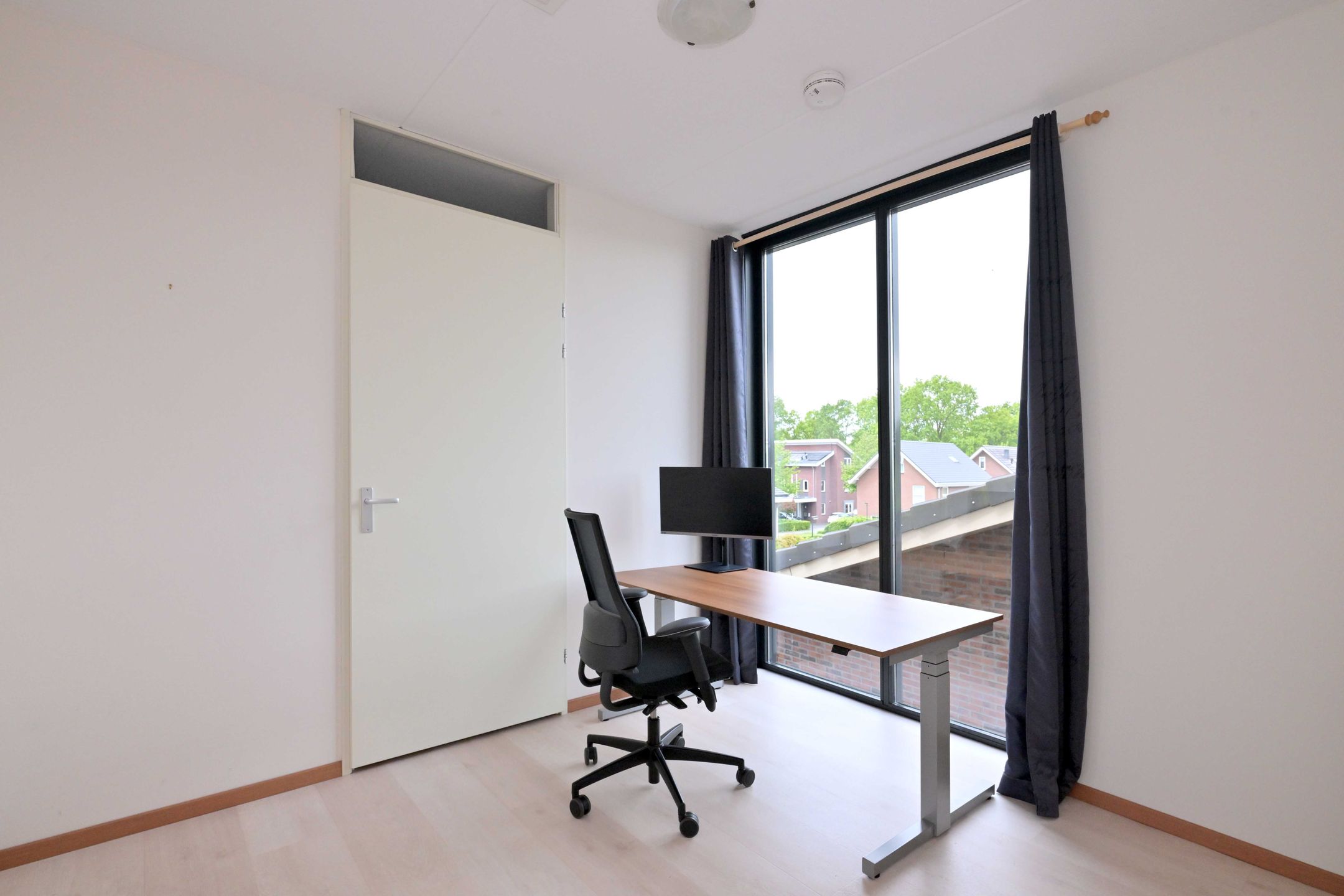 Photo 24 of Alex Roosdorpstraat 1