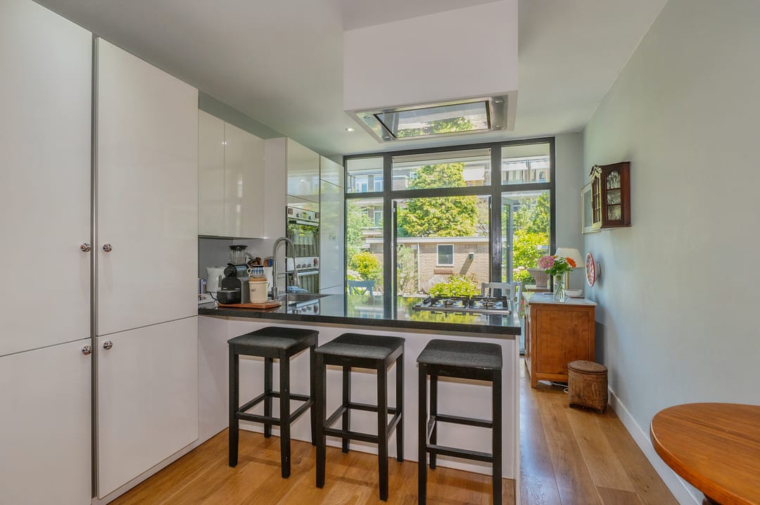 Photo 17 of Emmastraat 86