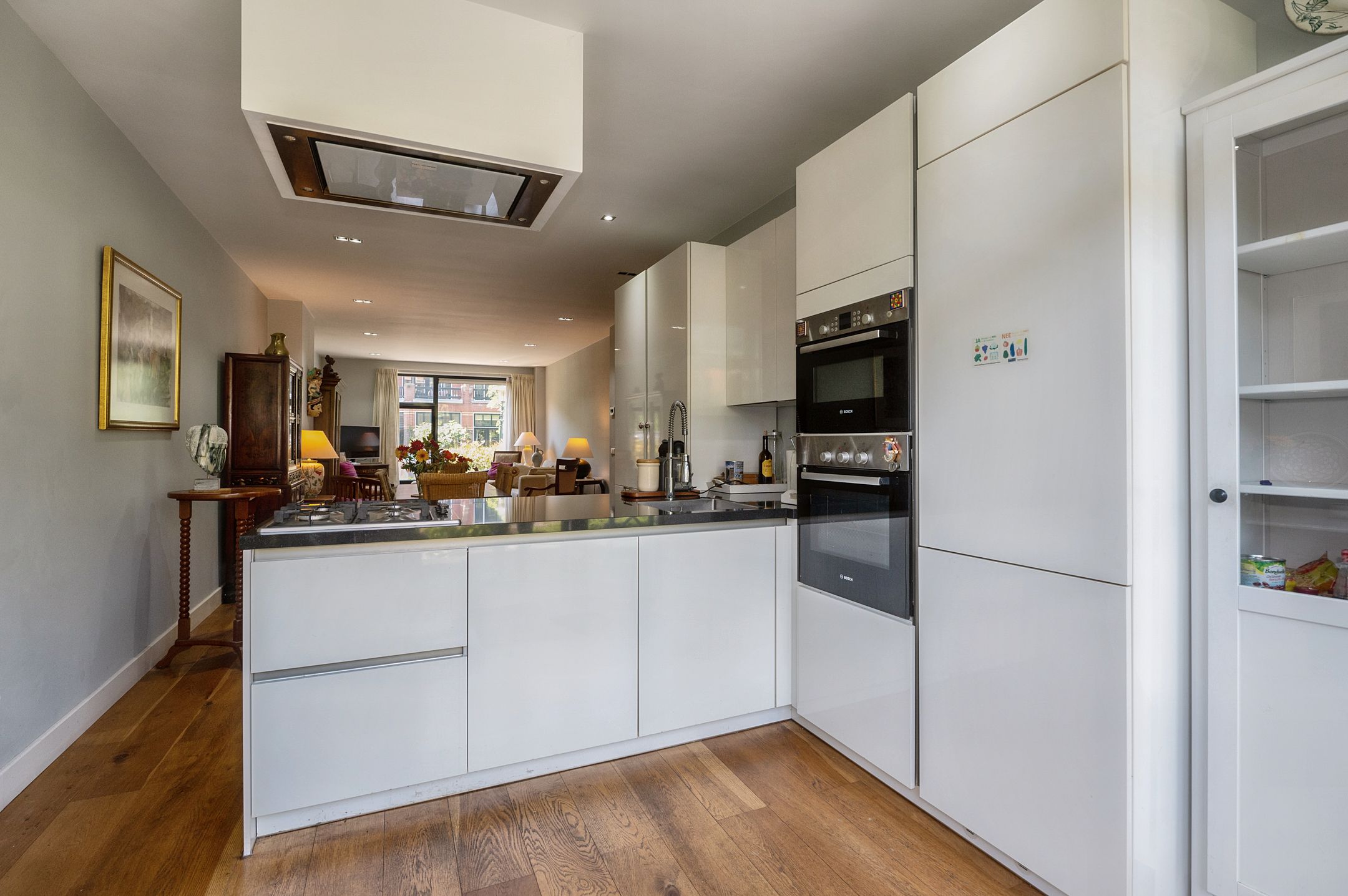 Photo 18 of Emmastraat 86