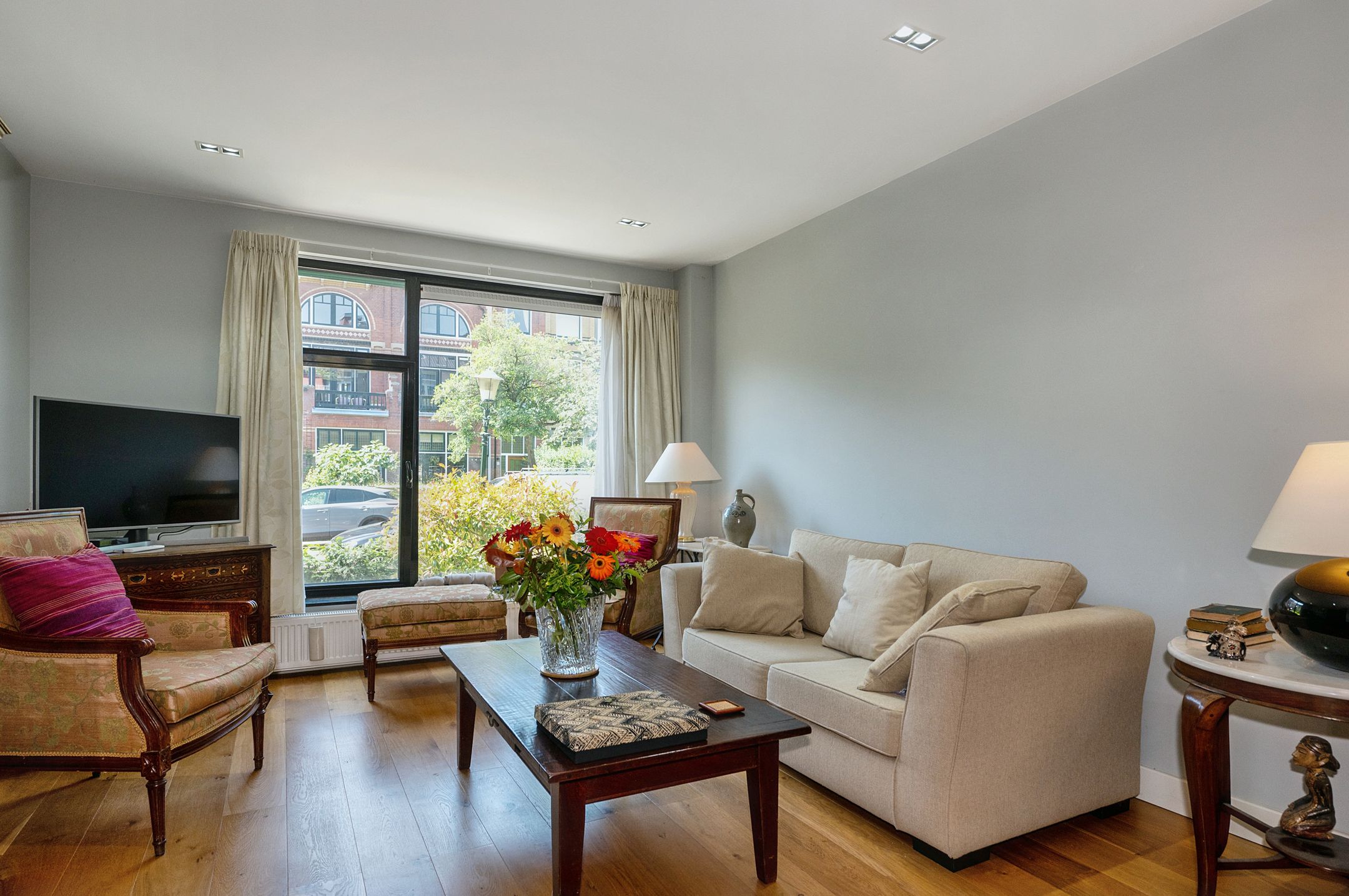 Photo 12 of Emmastraat 86