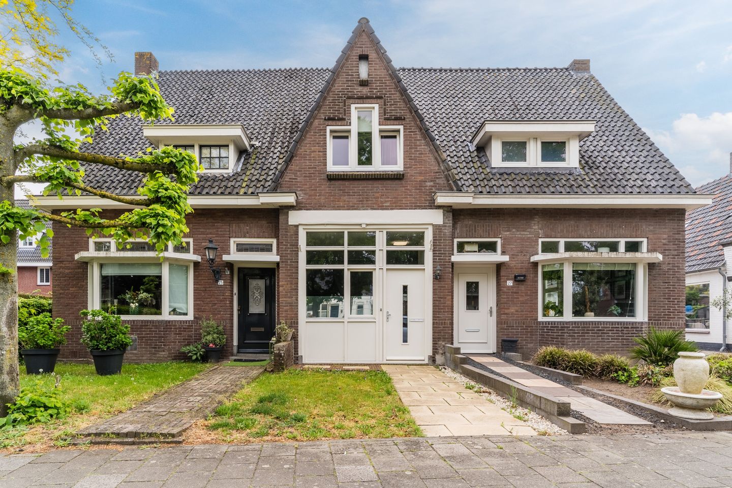 Photo 1 of Nieuwkuijksestraat 25-A