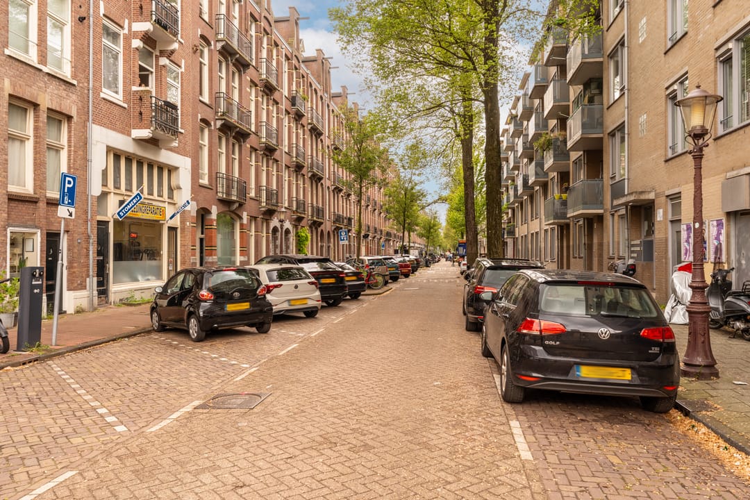 Photo 41 of Vrolikstraat 294-3