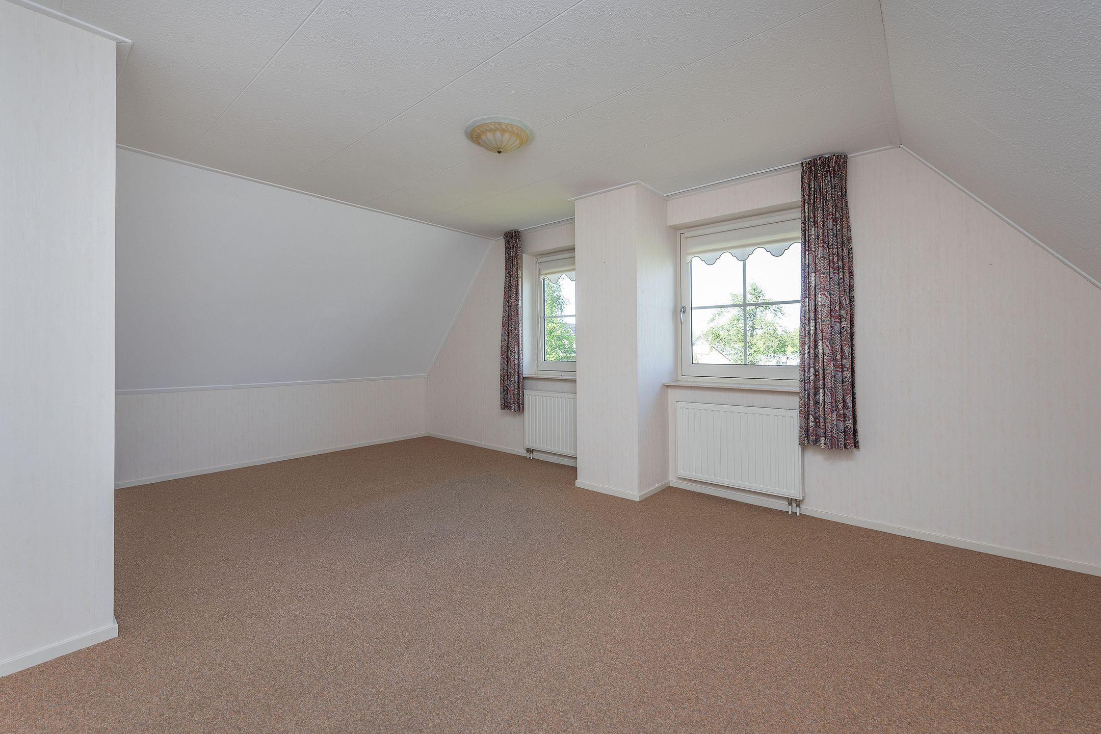 Spacious Detached Villa with Large Garden Near Amsterdamse Bos — 27