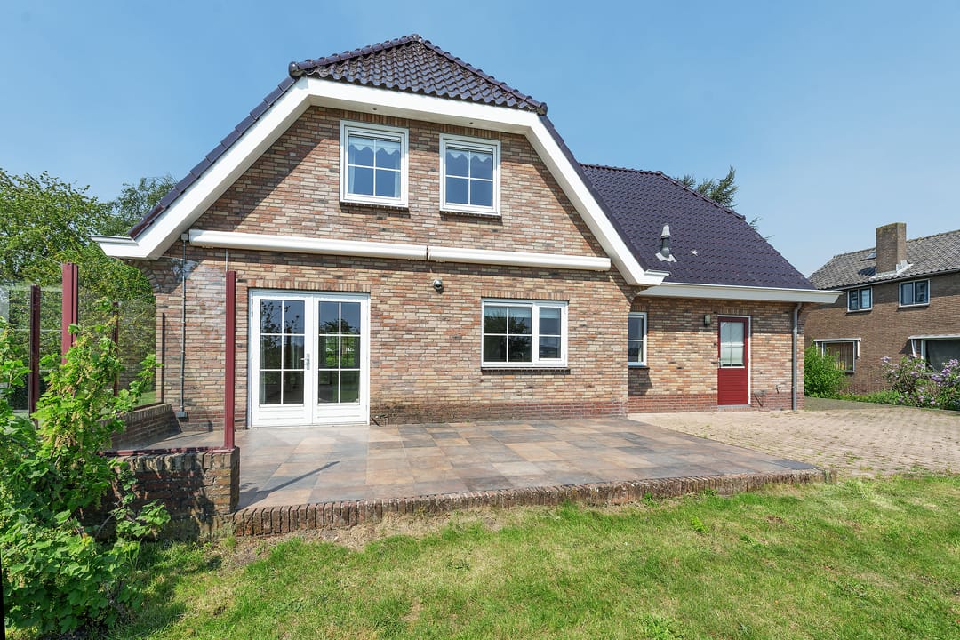 Spacious Detached Villa with Large Garden Near Amsterdamse Bos — 11