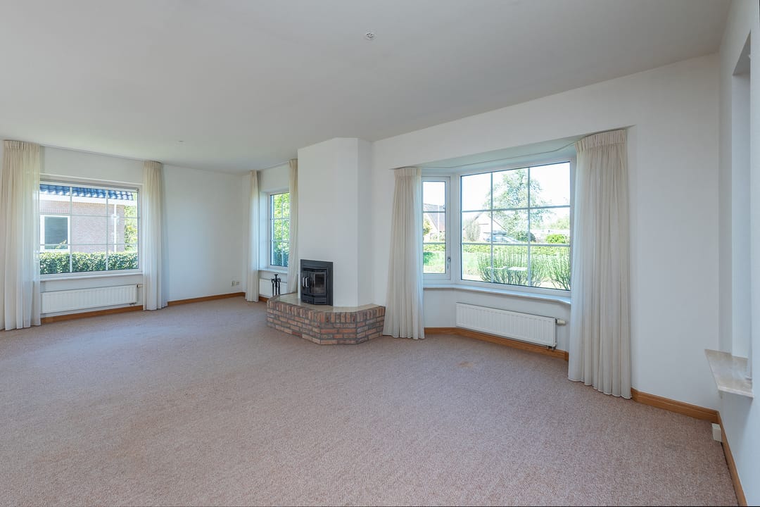 Spacious Detached Villa with Large Garden Near Amsterdamse Bos — 13