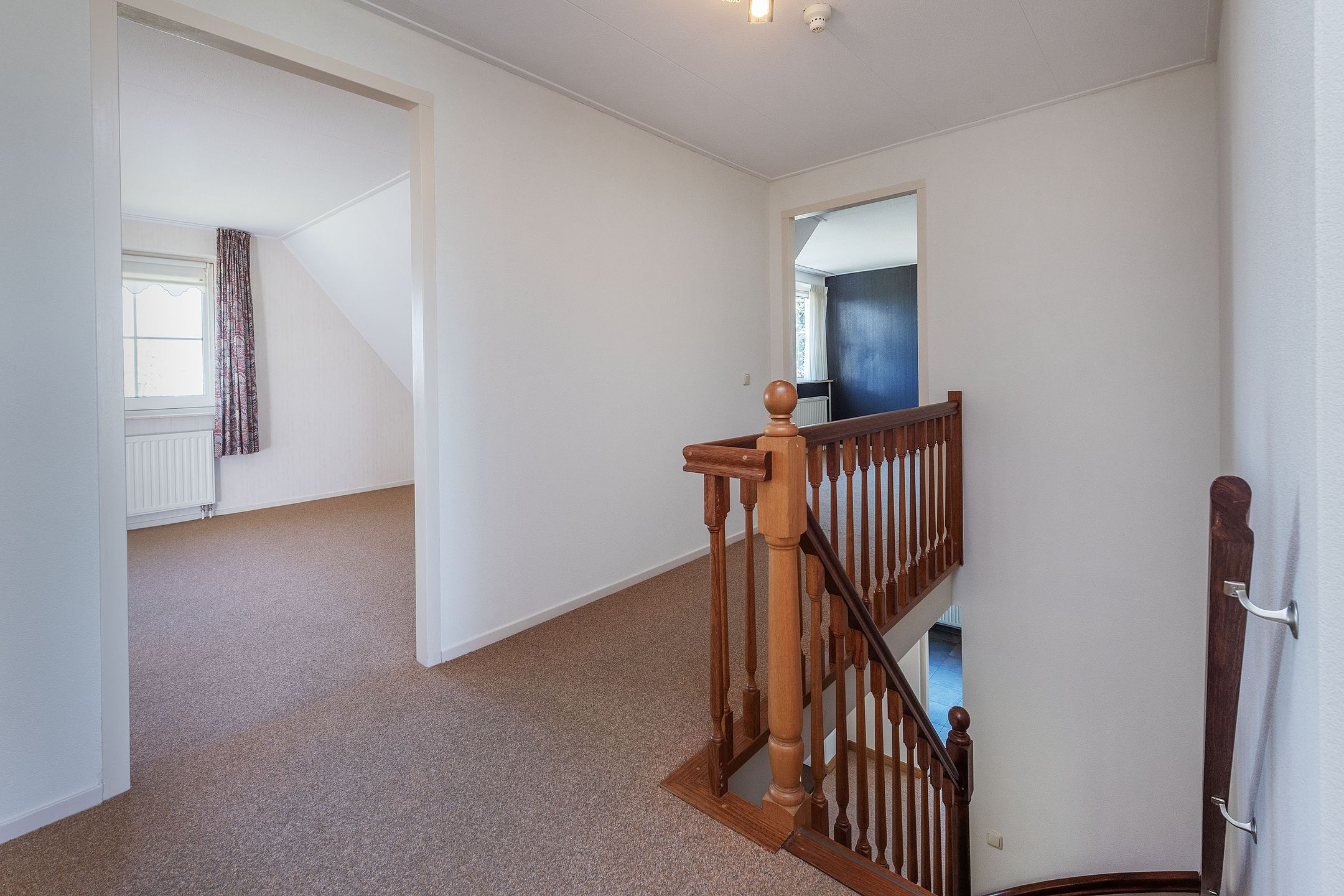 Spacious Detached Villa with Large Garden Near Amsterdamse Bos — 24