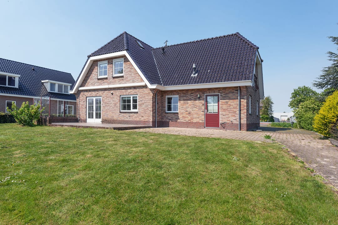 Spacious Detached Villa with Large Garden Near Amsterdamse Bos — 7