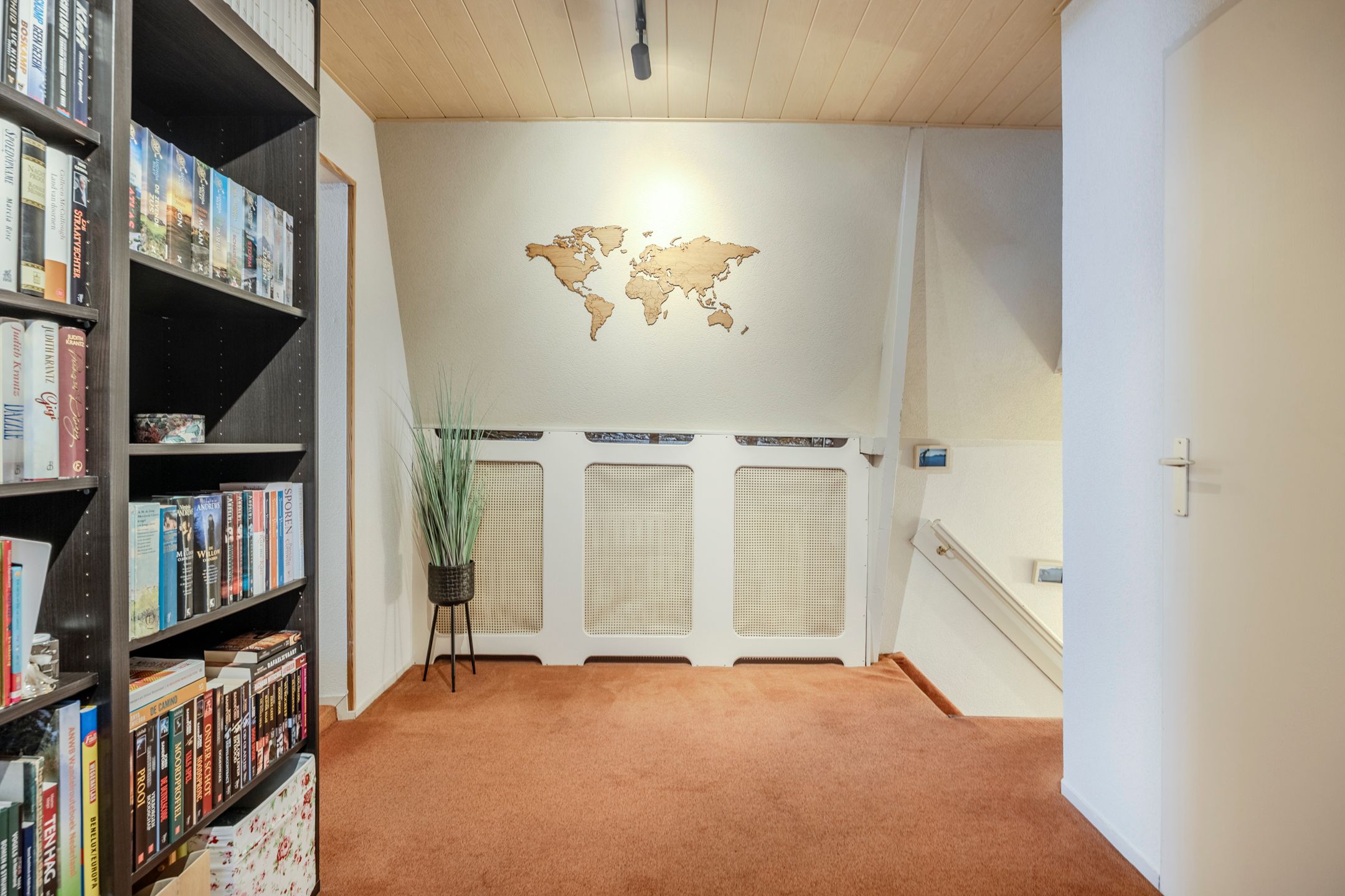 Photo 51 of Prof van Ginnekenstraat 10