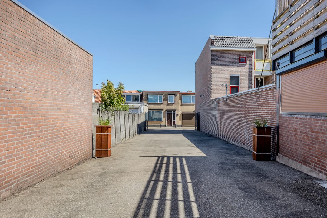 Photo 46 of Prof van Ginnekenstraat 10