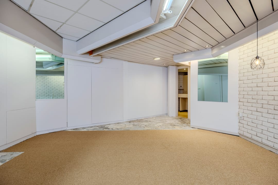 Photo 22 of Prof van Ginnekenstraat 10