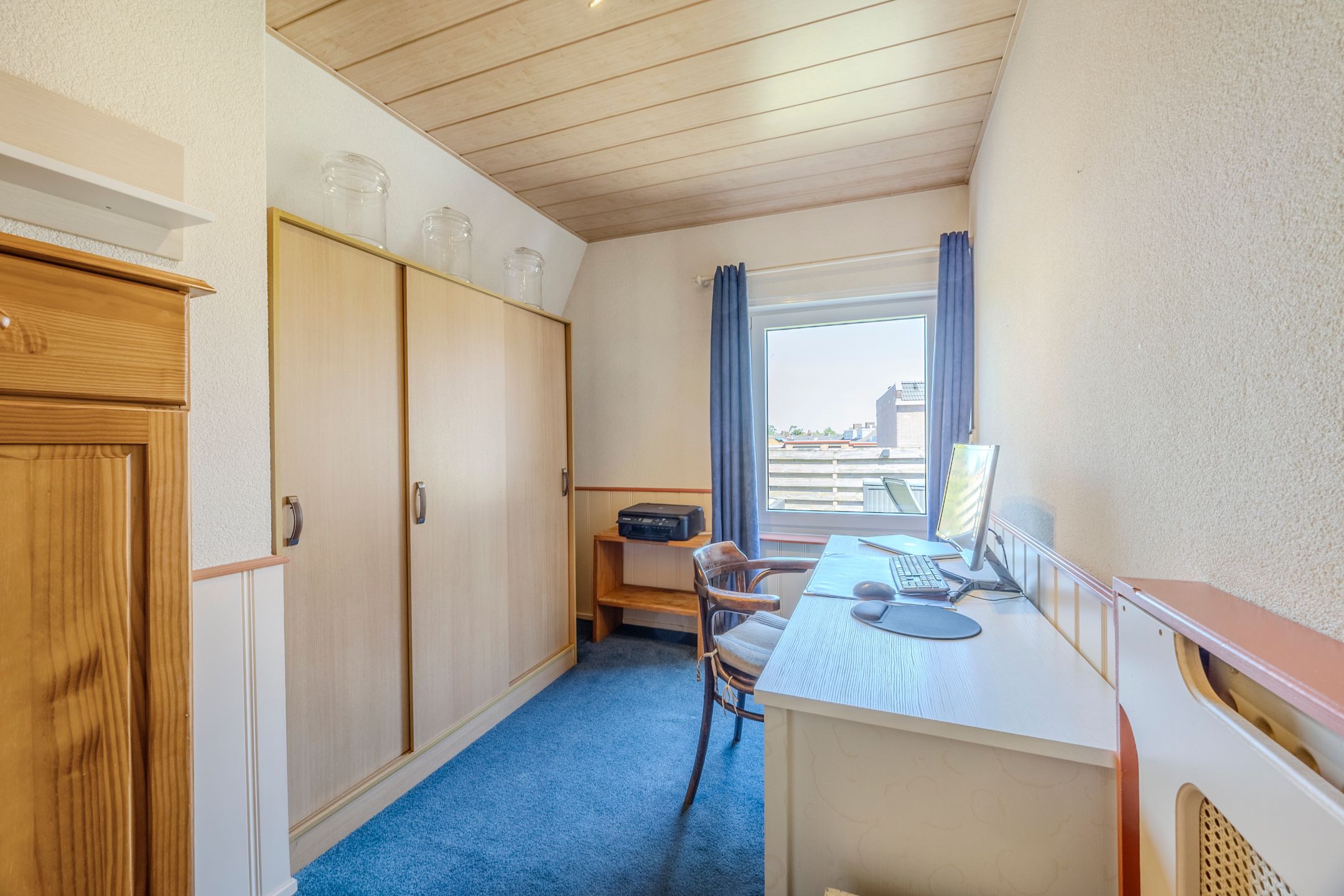 Photo 66 of Prof van Ginnekenstraat 10