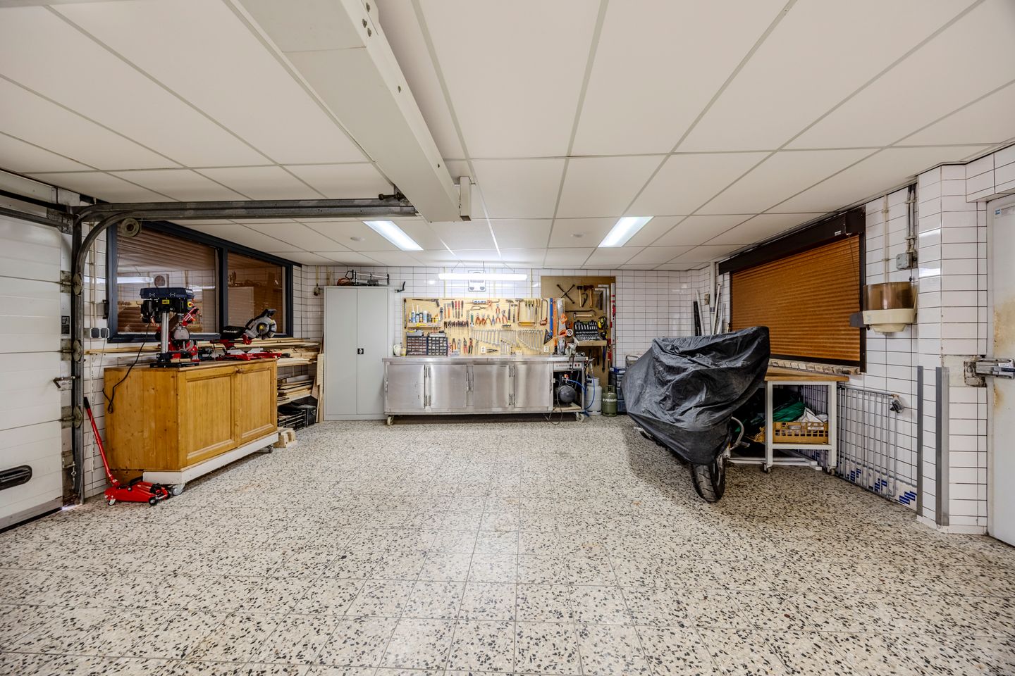 Photo 35 of Prof van Ginnekenstraat 10