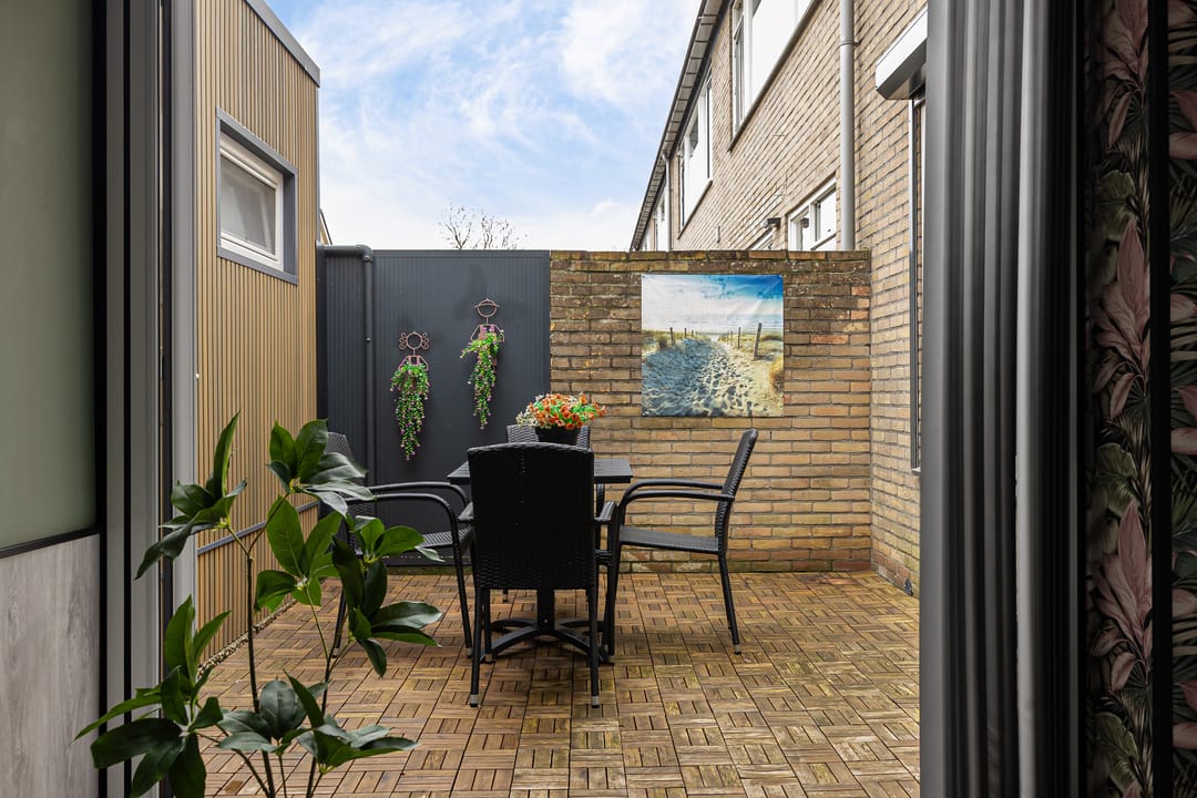 Foto 43 van E E G laan 9