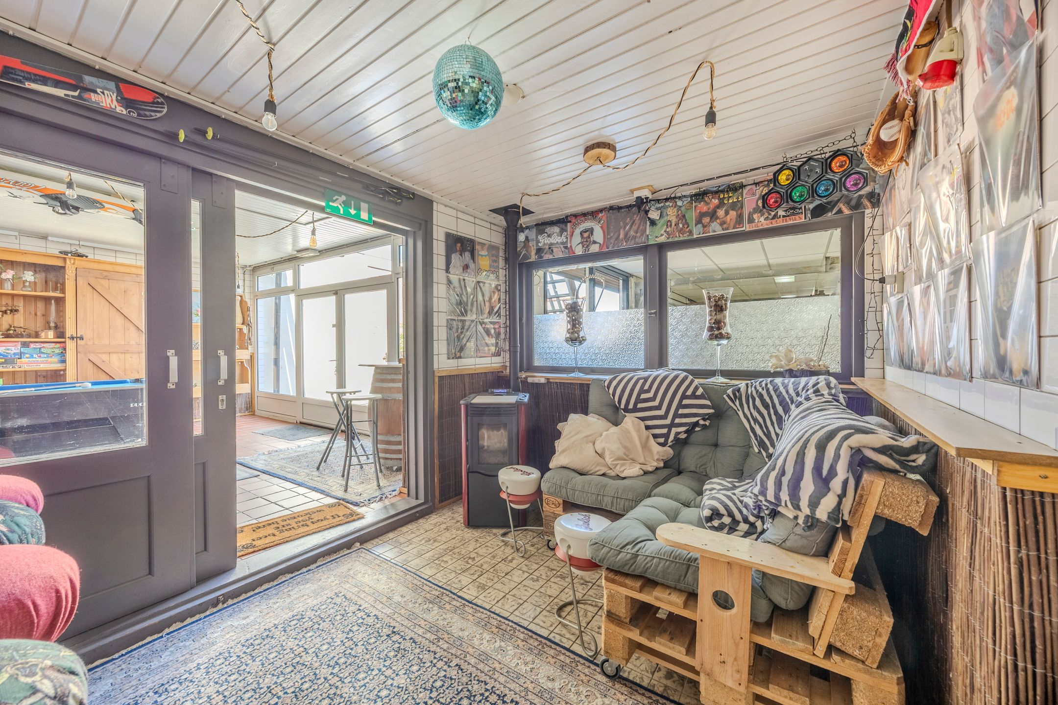 Photo 33 of Prof van Ginnekenstraat 10