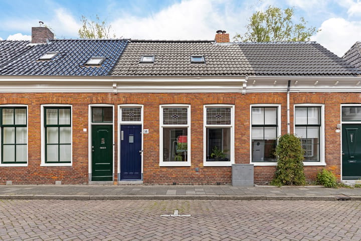 Tussenwoning te koop: Warmoesstraat 58, Groningen