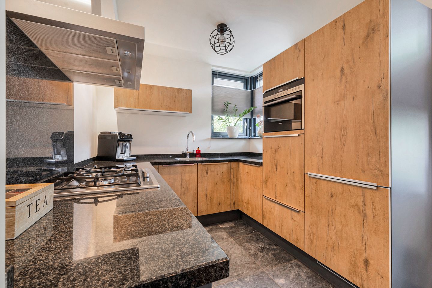 Photo 20 of Broekstraat 48