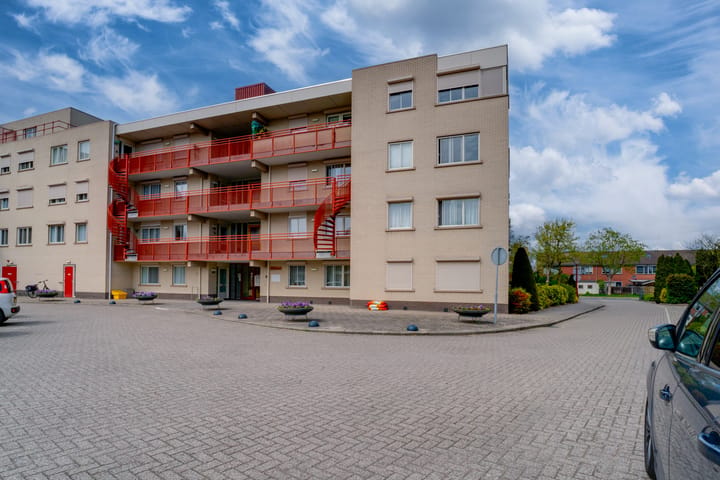 Photo 5 of Noordeinde 18-23