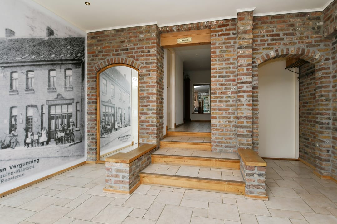 Photo 8 of Maasheuvel 24