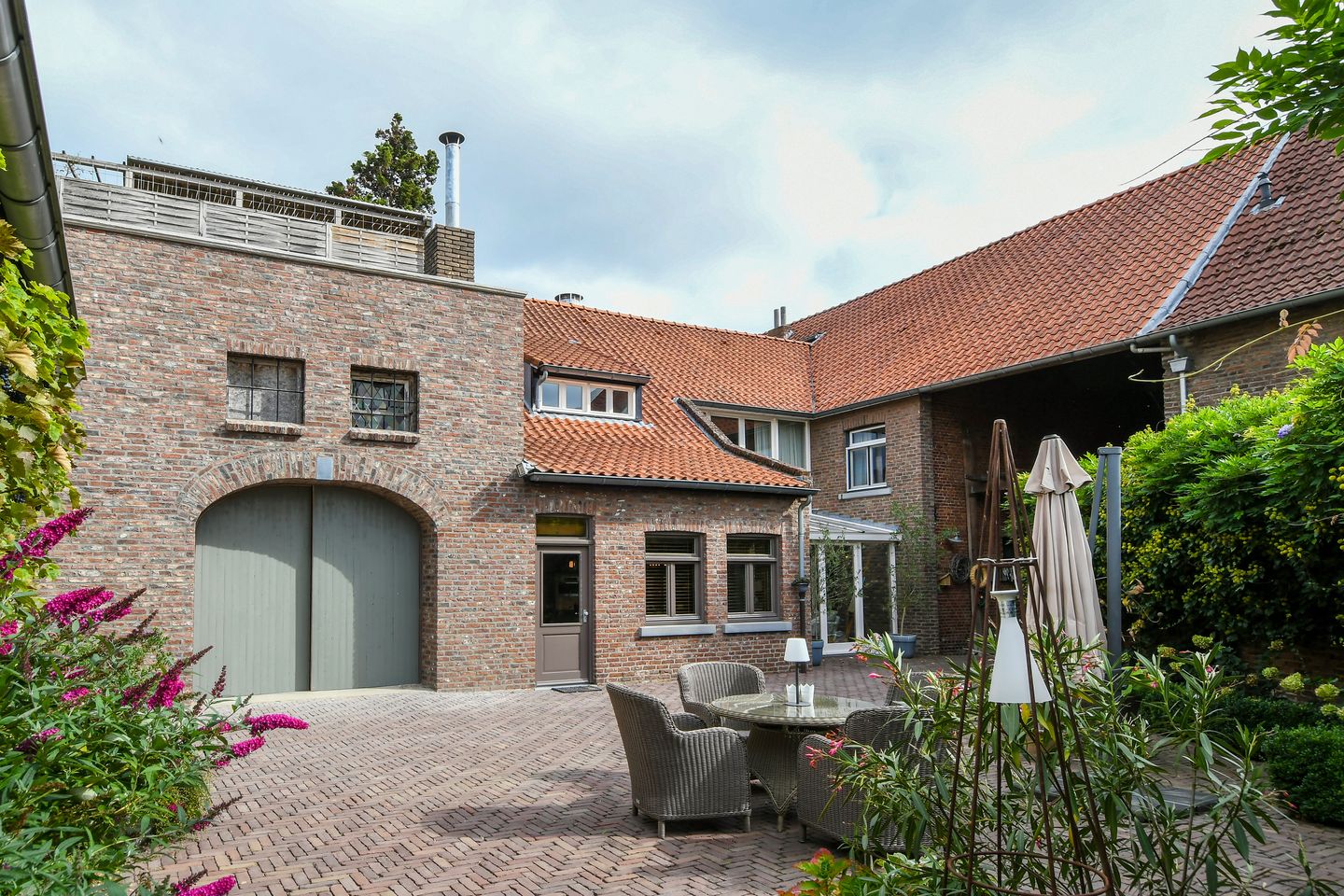 Photo 4 of Maasheuvel 24