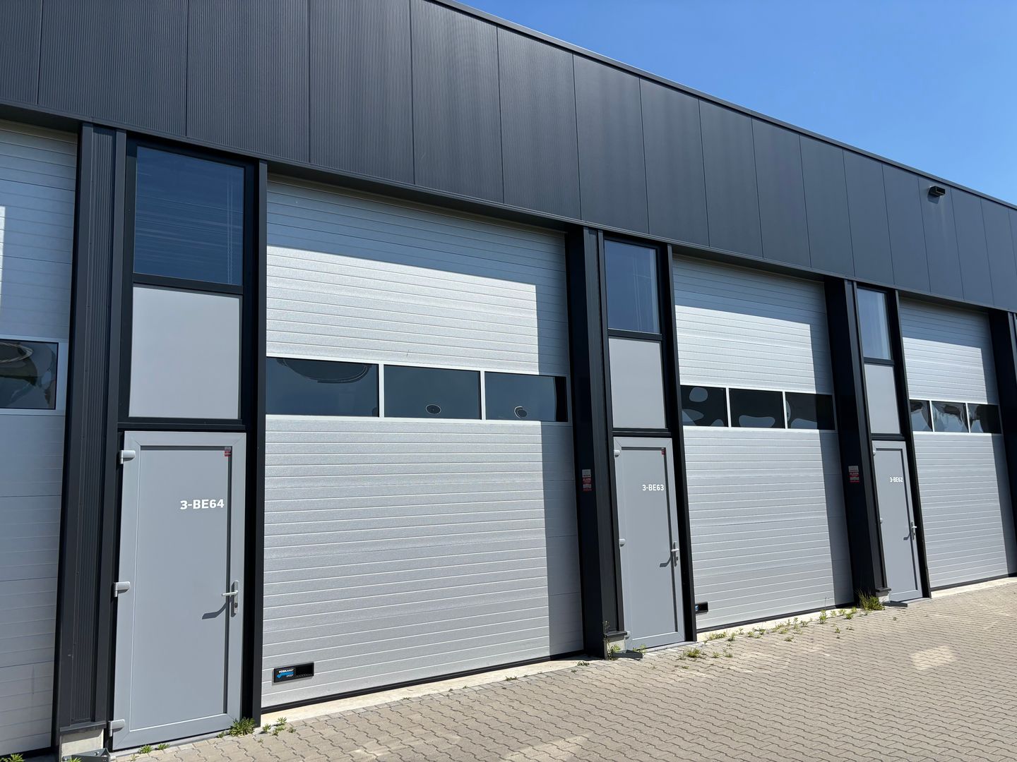 View photo 1 of Hinmanweg 3-BE63
