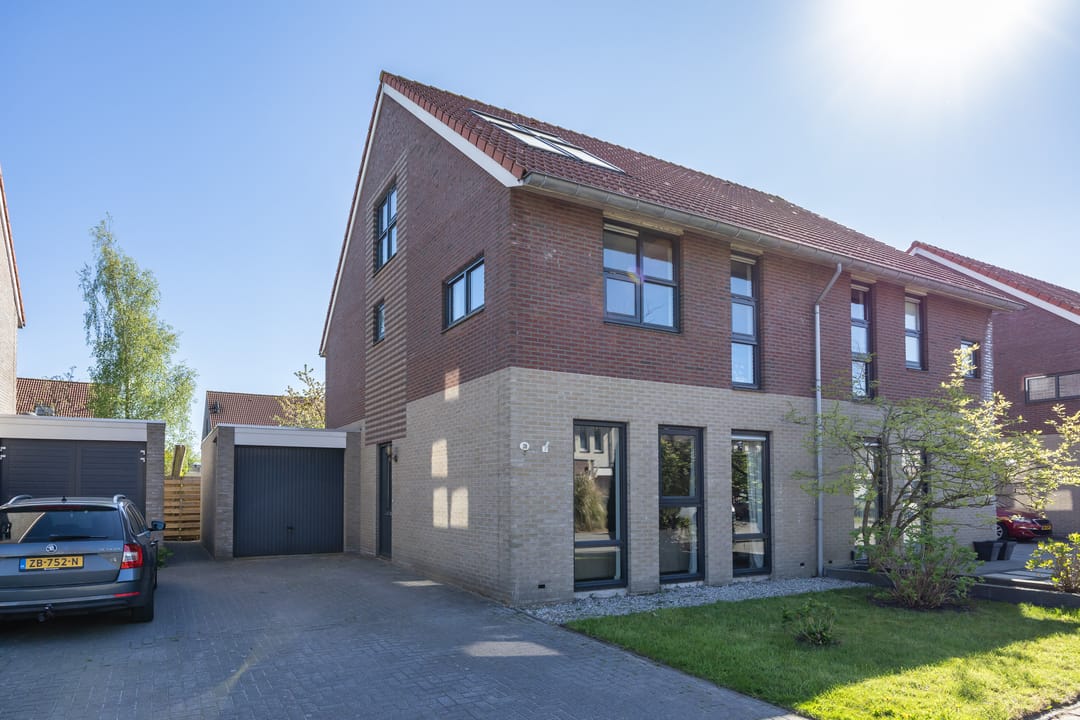 Foto 1 van Frouwesân 50