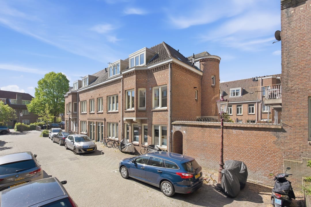 Photo 28 of Eksterstraat 49