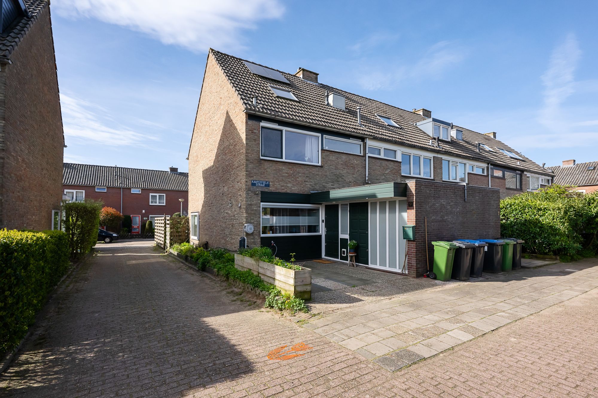 Kamperfoeliestraat 9 