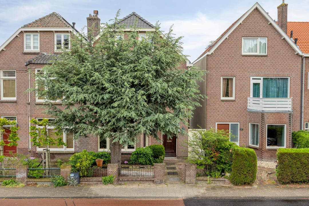 Photo 77 of Rijnsburgerweg 189