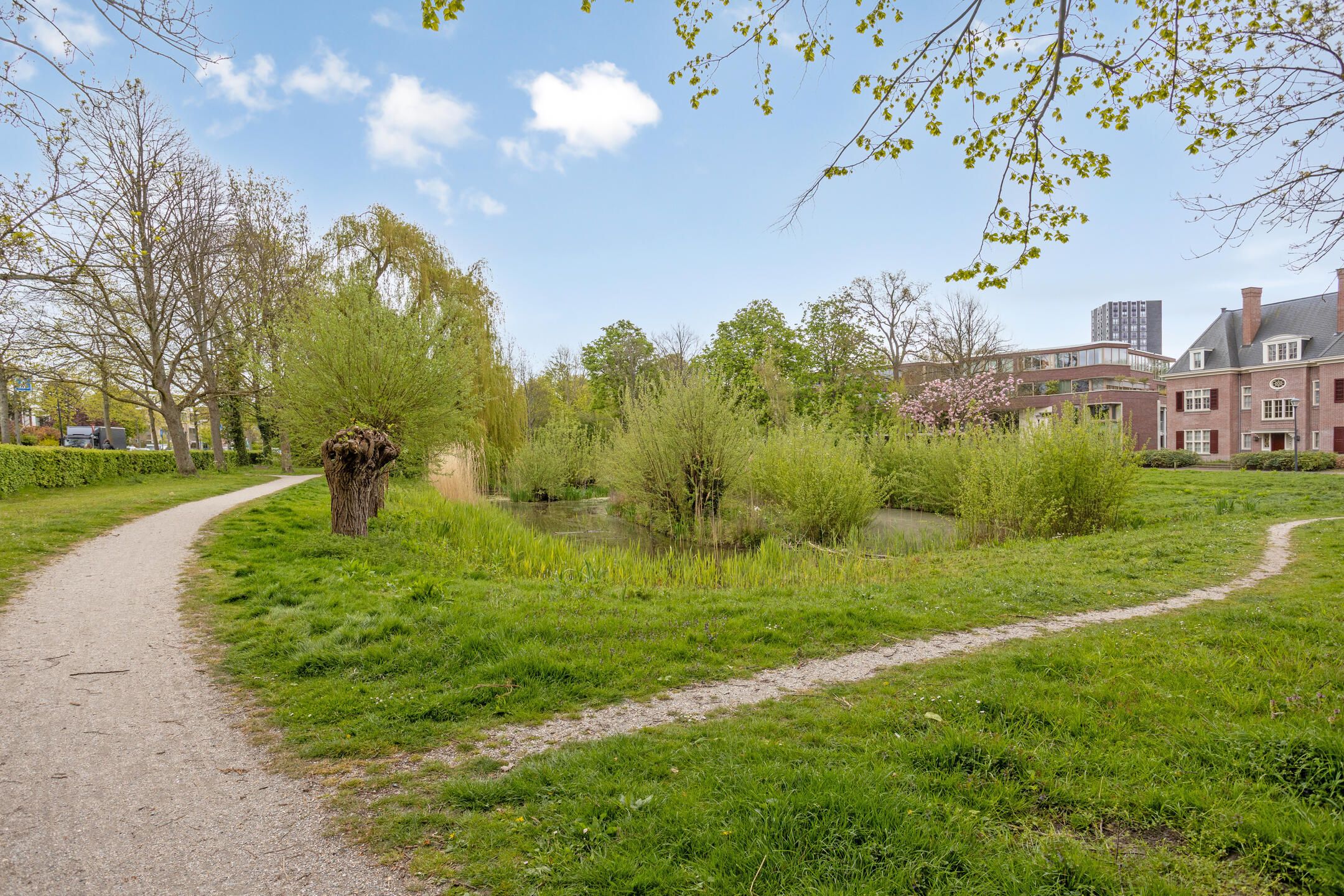 Photo 84 of Rijnsburgerweg 189