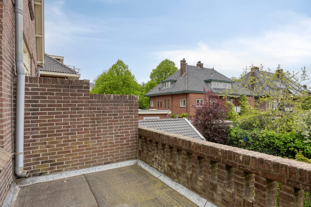 Photo 37 of Rijnsburgerweg 189