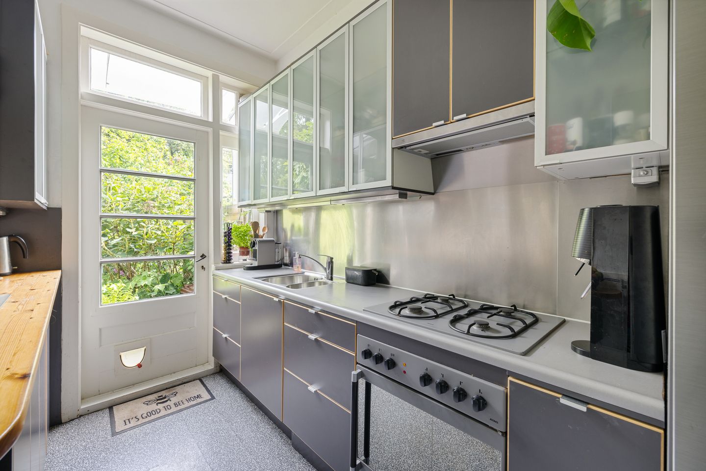 Photo 19 of Graaf Adolfstraat 8