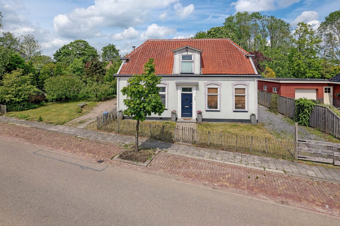 Photo 2 of Goldhoorn 13