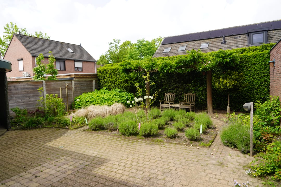 Photo 31 of Wethouder Breekstraat 4