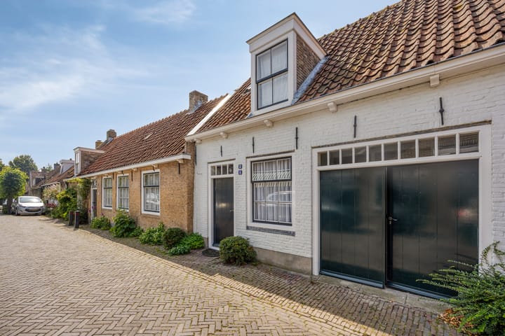 Photo 2 of Jachthuisstraat 10