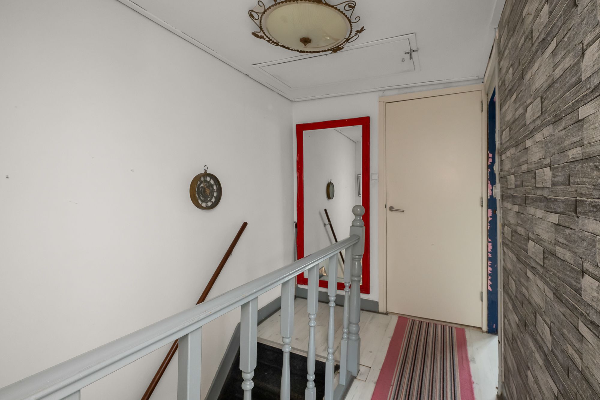 Photo 21 of Veeringstraat 37