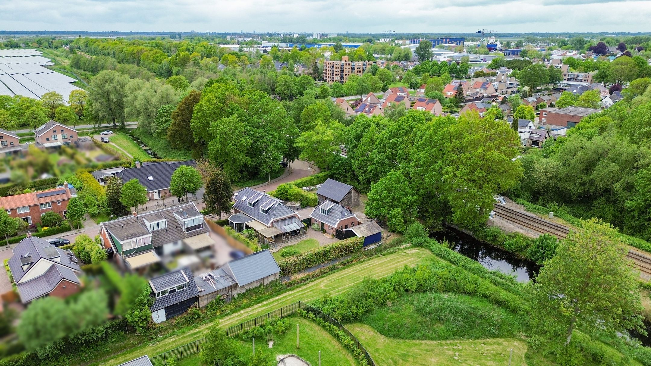 Photo 81 of Spoorstraat Zuid 41