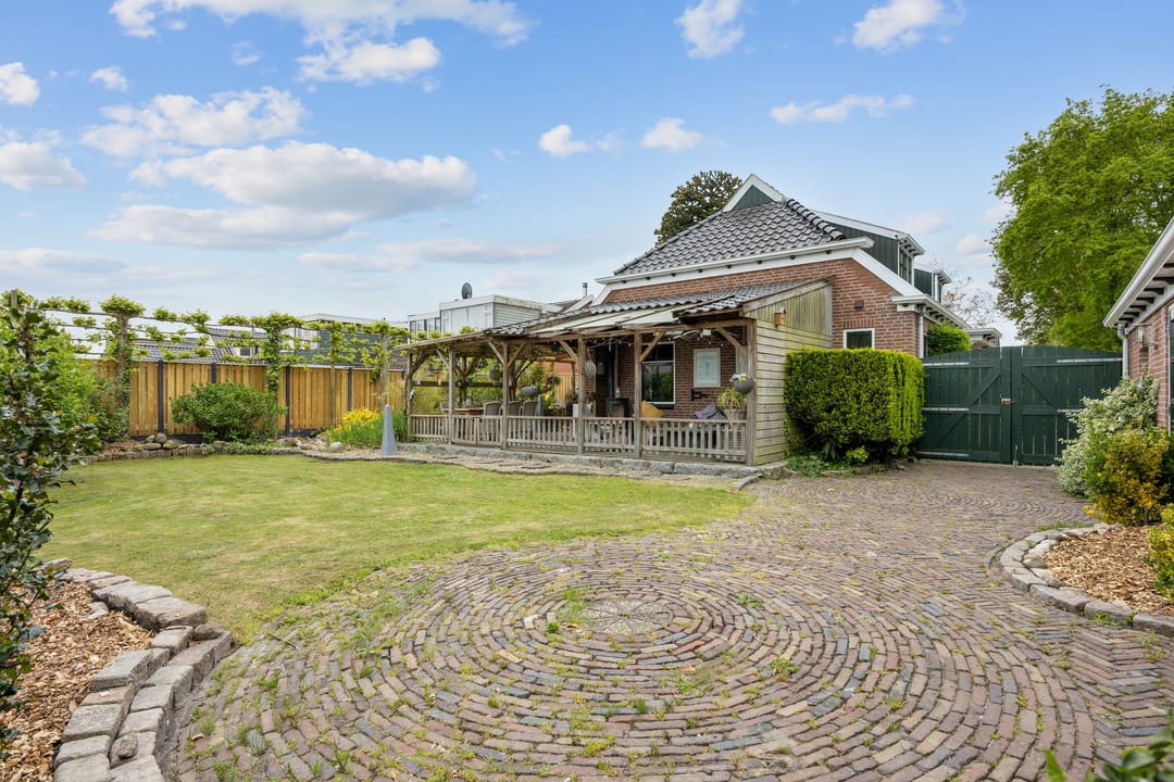 Photo 62 of Spoorstraat Zuid 41