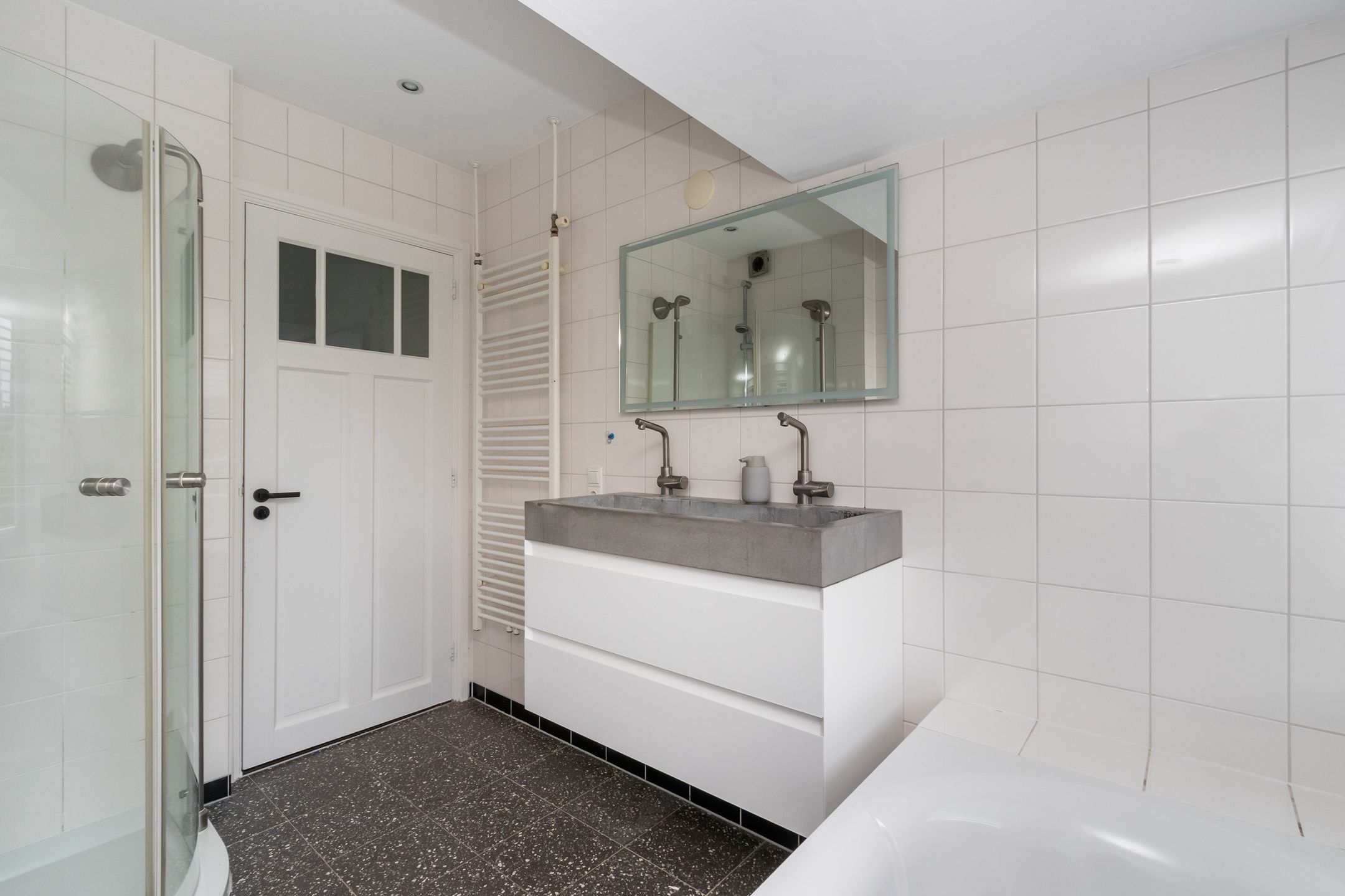 Photo 21 of Bremstraat 18