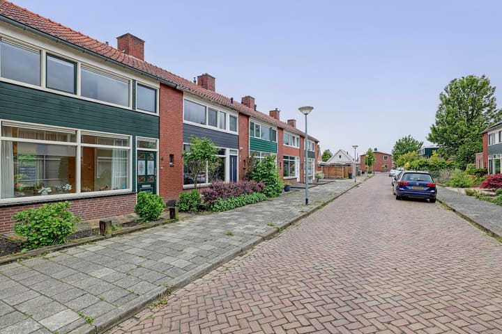 Foto 4 van Piet Heinlaan 4