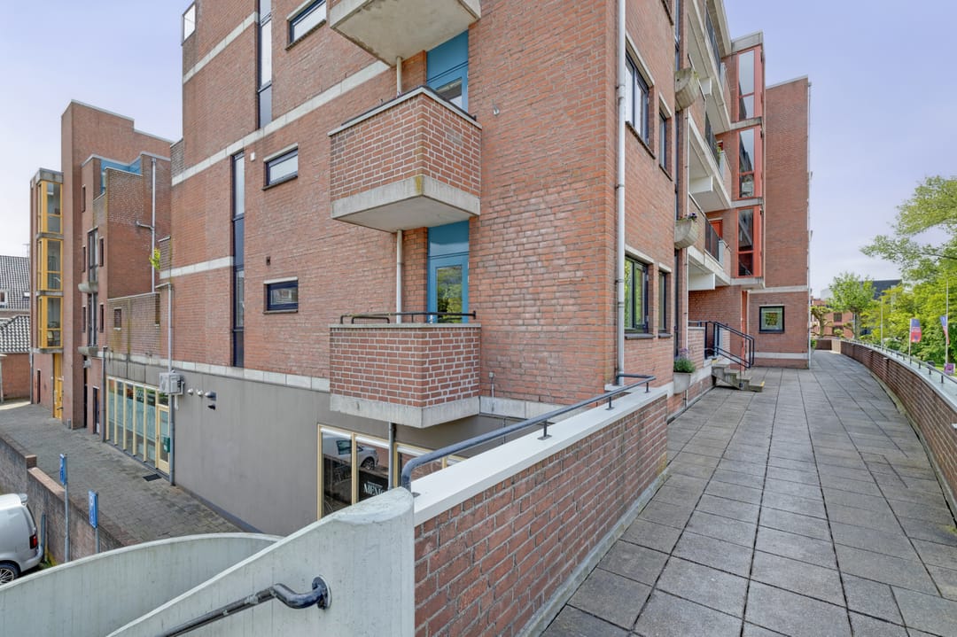 Photo 1 of Plantsoen 186