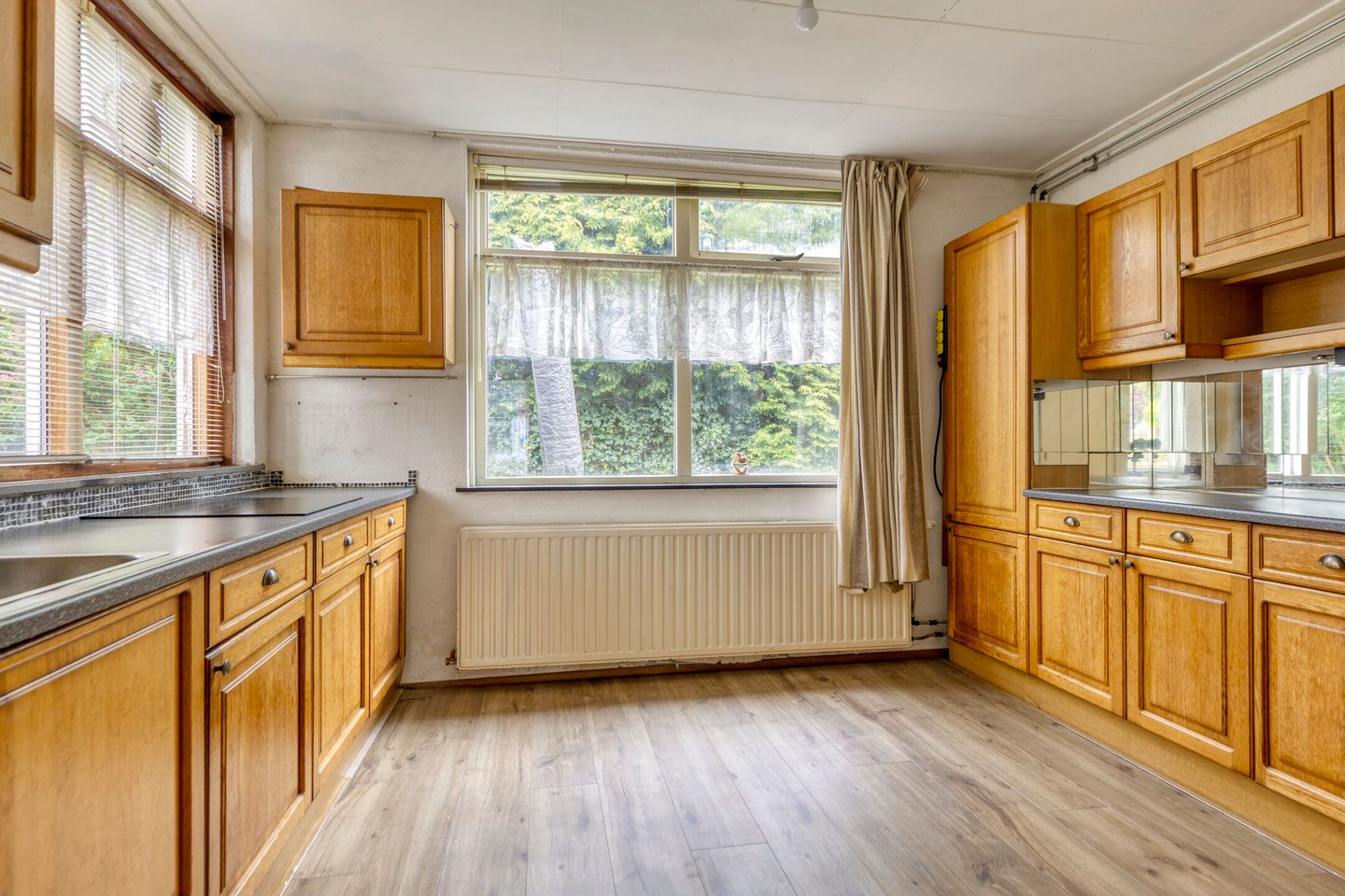 Photo 10 of Brugstraat 28