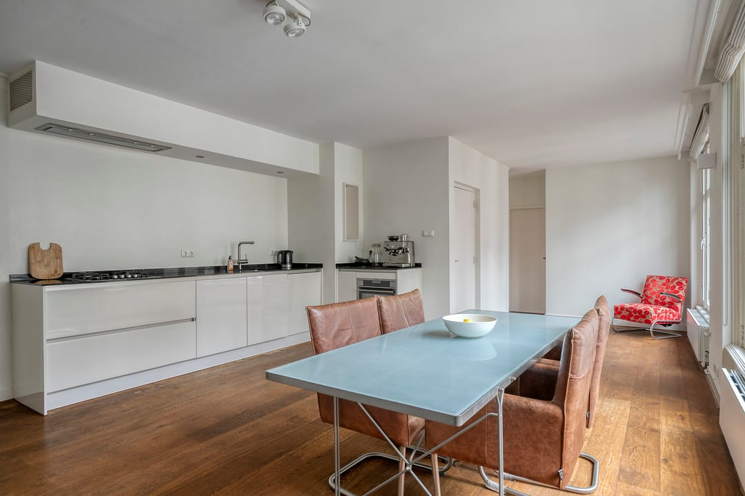 Characteristic Upper Apartment with Monumental Stepped Gable in Historic Utrecht Center — 13