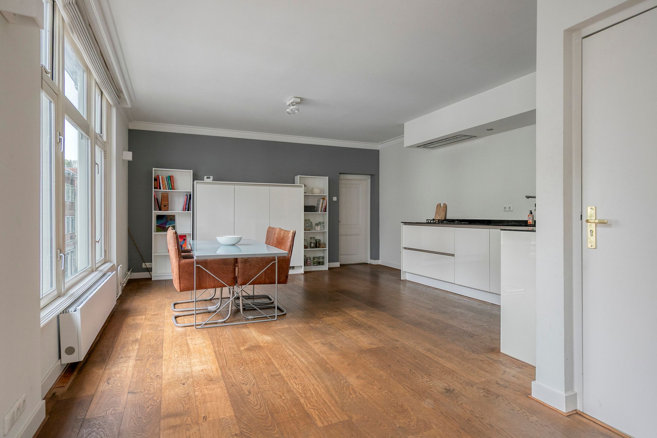 Characteristic Upper Apartment with Monumental Stepped Gable in Historic Utrecht Center — 12