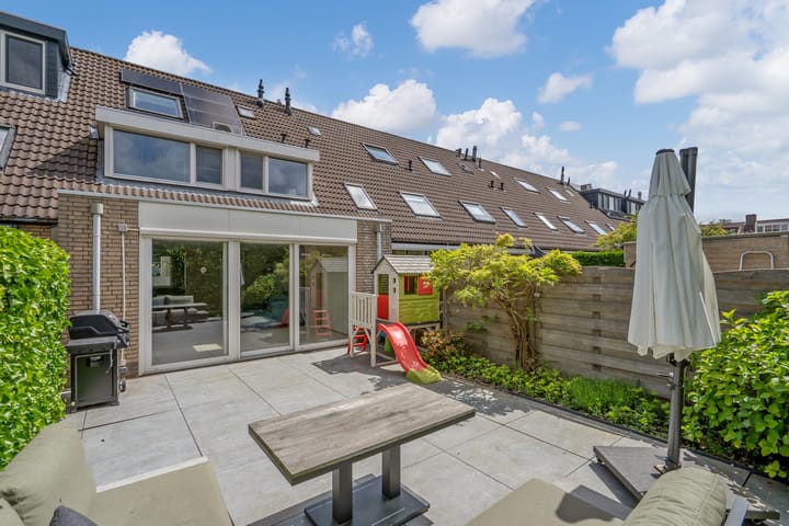 Tussenwoning te koop: Sloepkade 18, Zoetermeer