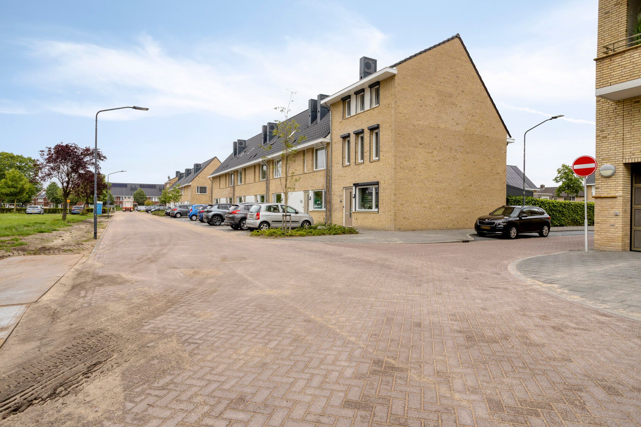 Photo 6 of Heinsiusstraat 65
