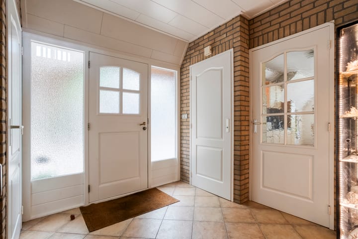 Vrijstaande woning te koop: Meeleweg 23, Nieuwleusen