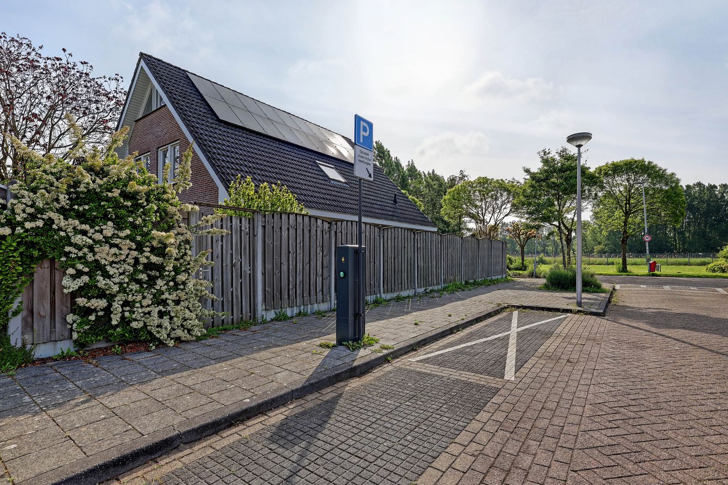Photo 55 of Landjonker 37