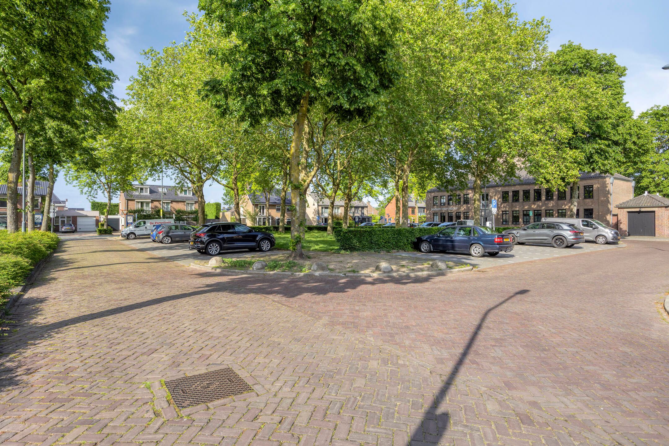 Photo 48 of Nassaustraat 6