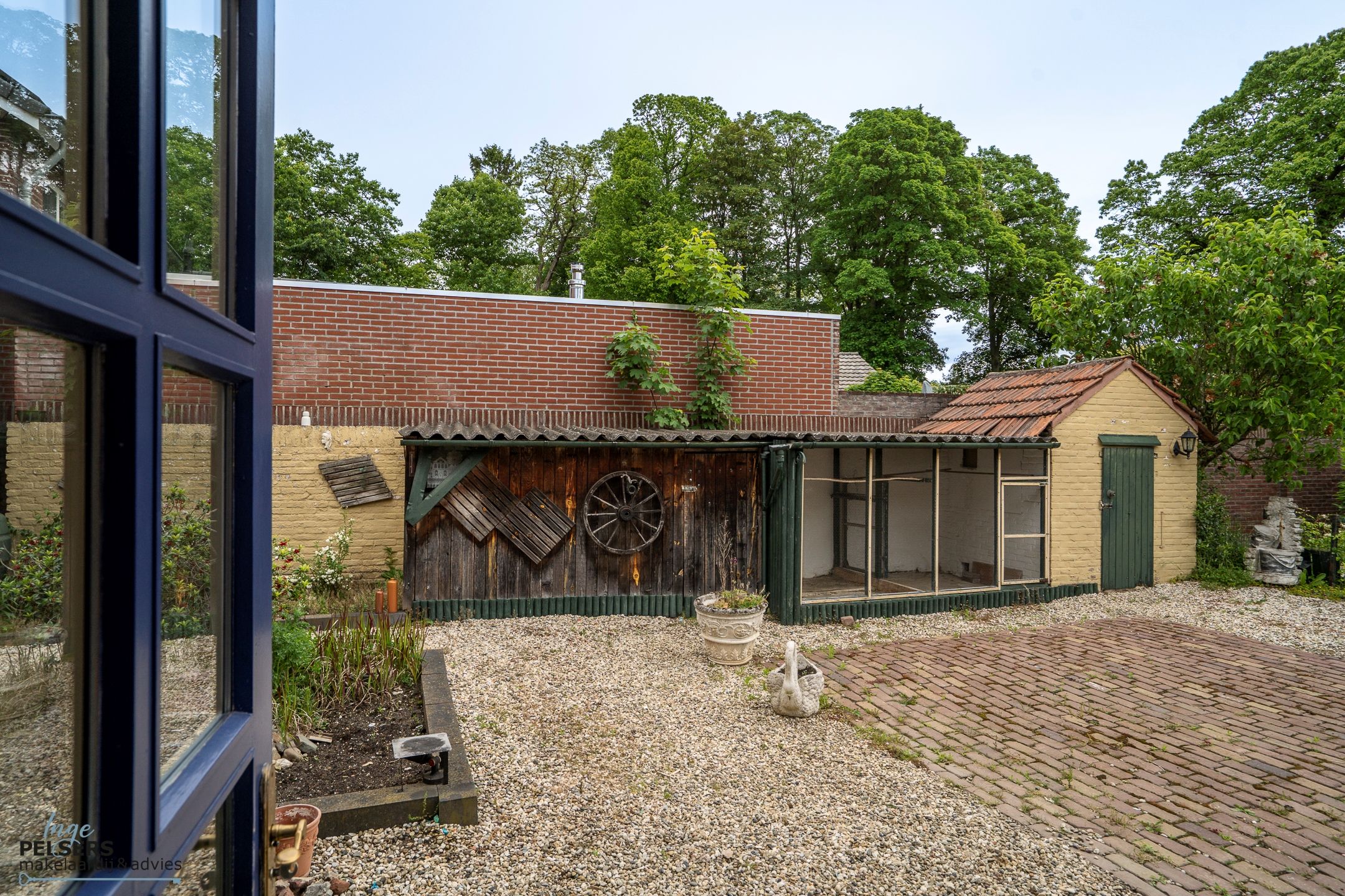 Photo 24 of Burgemeester Janssenstraat 7